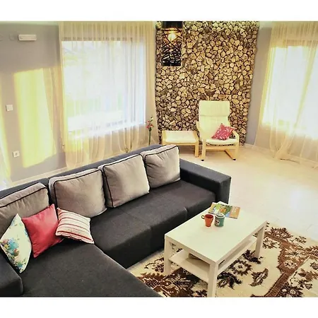 Eight-bedroom Holiday In